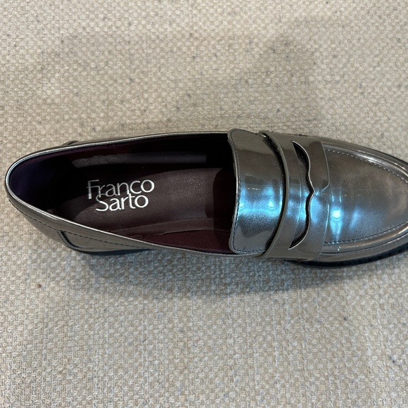 NEW Franco Sarto Camryn Pewter Lug Sole Loafer - Picture 2 of 3